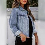 Veste en jean pour femmes au style décontracté avec des détails déchirés et une coupe classique Chic & Stil