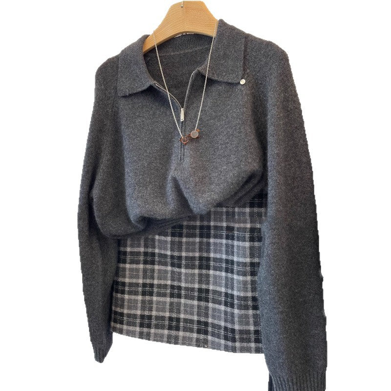Comfortable sweater for women with high collar and short zipper Lune London