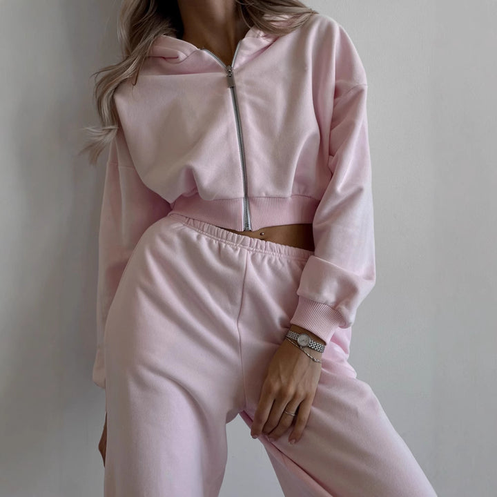 Ladies Comfortable Loungewear Outfit with Cropped Hoodie and Elastic Sweatpants Lune London