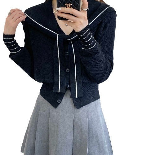 Cardigan femme avec col décoratif et détails de boutons Chic & Stil