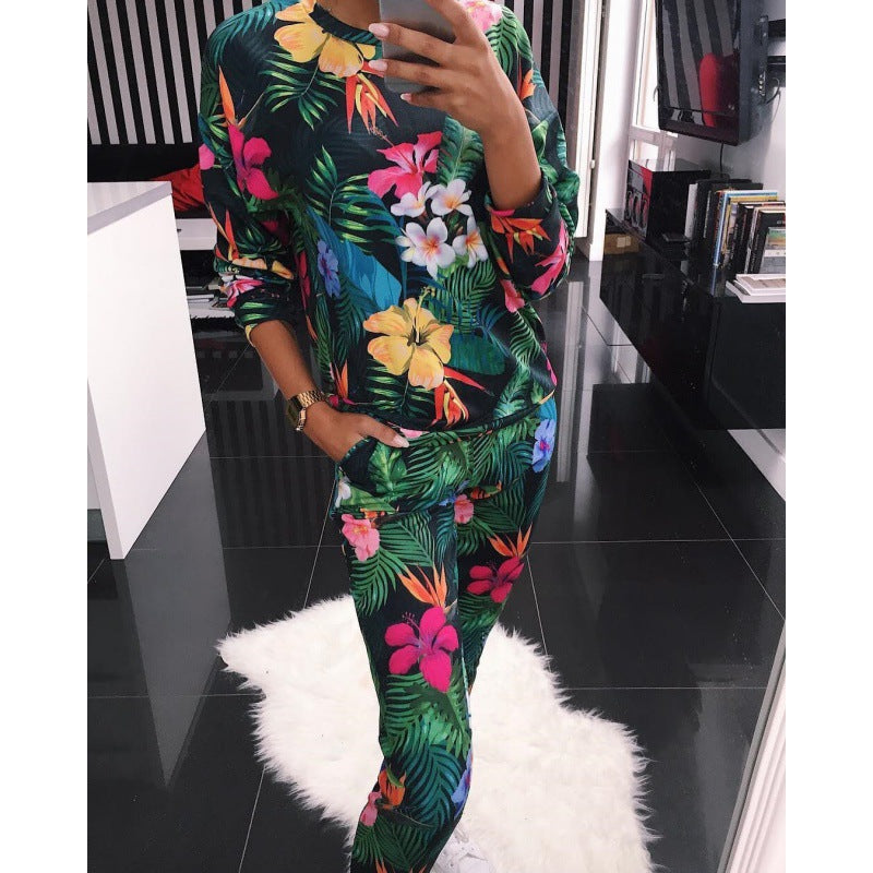 Ladies leisure set with floral pattern Lune London