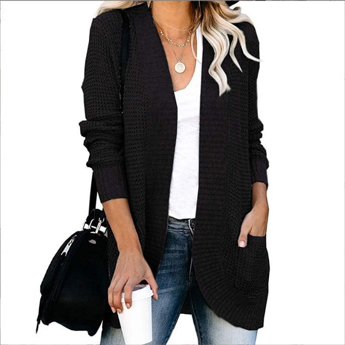 Knit cardigan for women with practical pockets and airy structure Lune London
