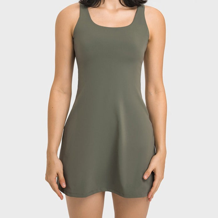 Ladies' leisure dress with deep round neckline and flared silhouette Lune London