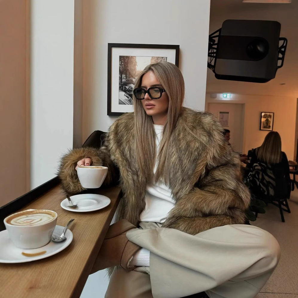 Ladies Soft Faux Fur Jacket with Soft Lining Lune London