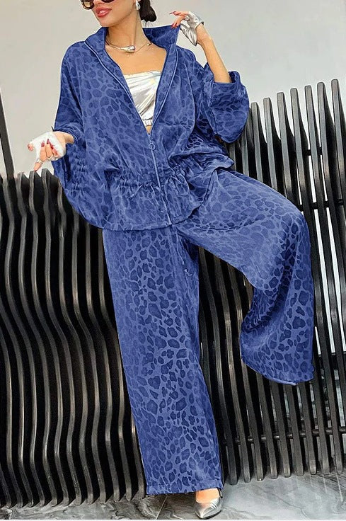 Lady casual jumpsuit with trendy leopard print and loose fit Lune London