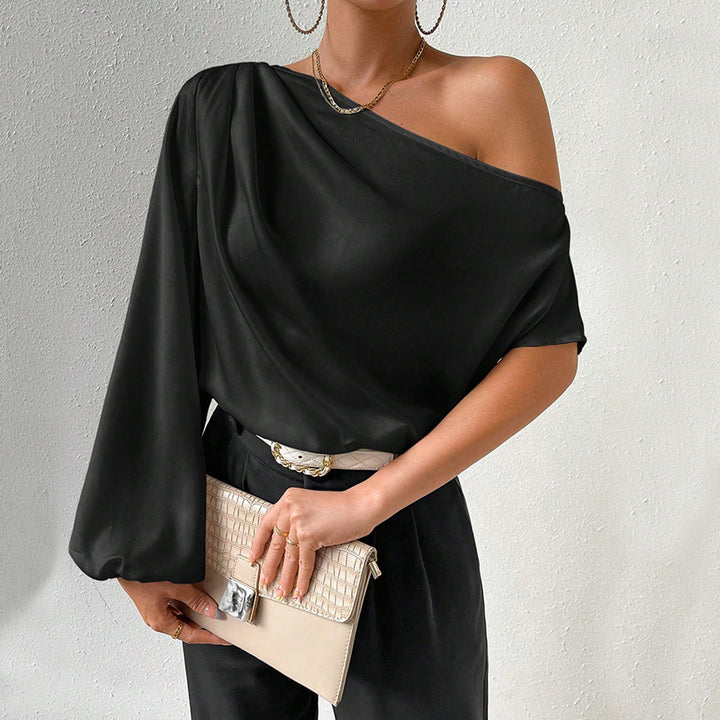 Asymmetrical top for women with elegant puff sleeves Chic & Stil