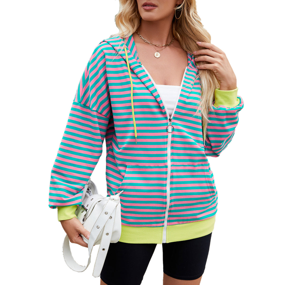 Casual hoodie for women with trendy stripes and practical pockets Lune London