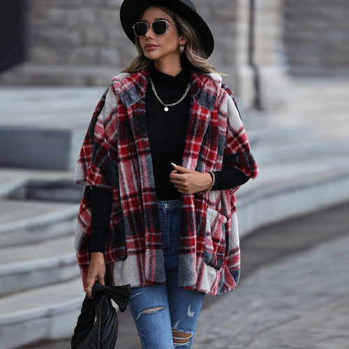 Plush plaid jacket for ladies with spacious pockets and open design Lune London