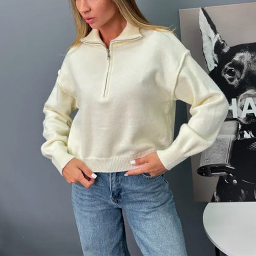 Lune London | Women's fashionable sweater with half zipper and wide sleeves