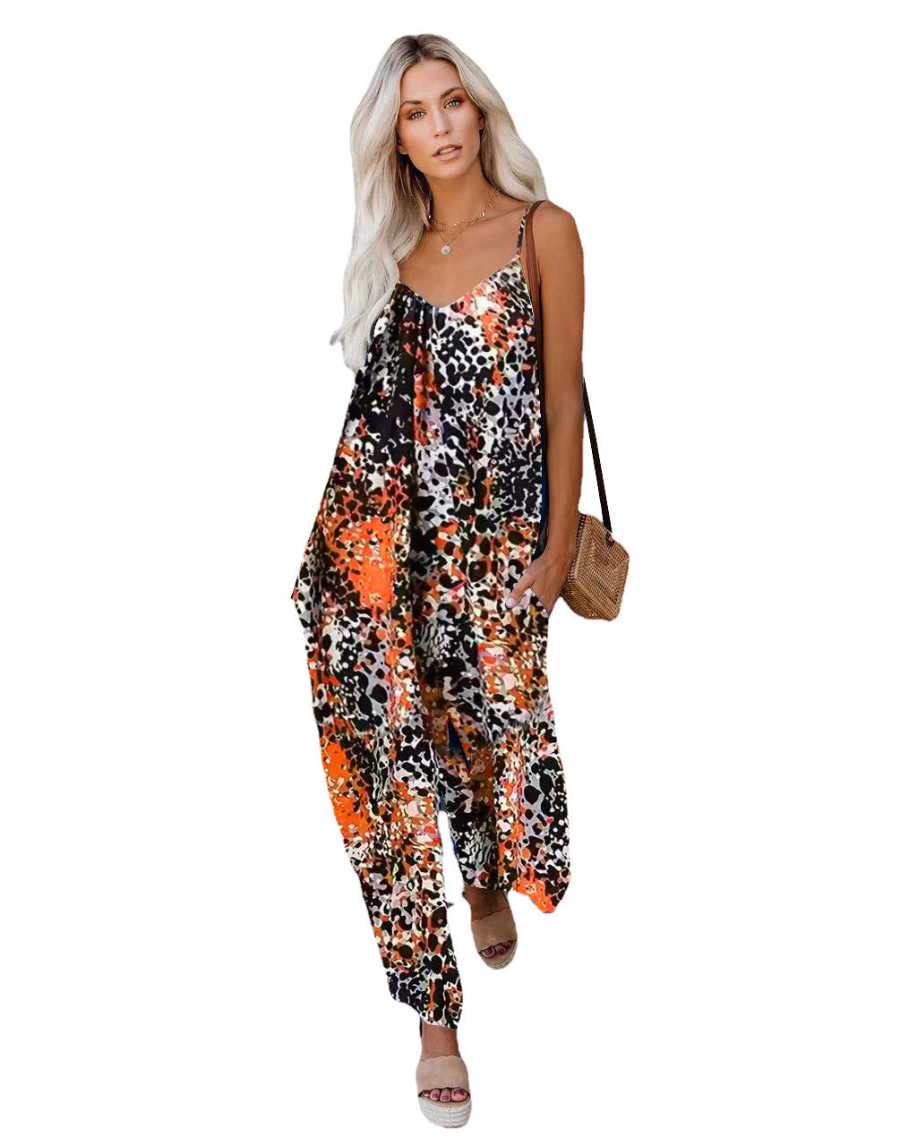 Summer maxi dress for women with adjustable straps and relaxed fit Lune London