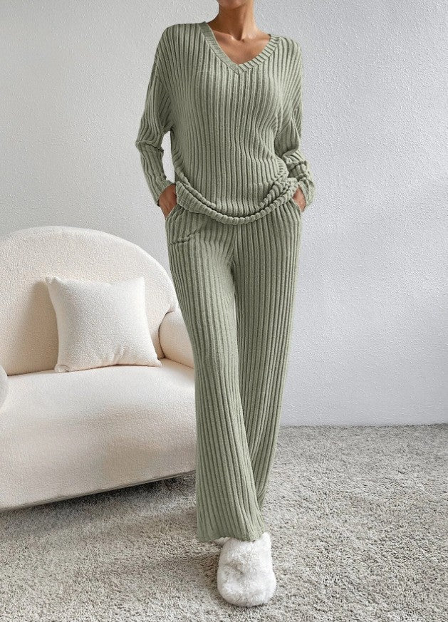 Combinaison en tricot confortable pour femmes au design moderne en rib Chic & Stil