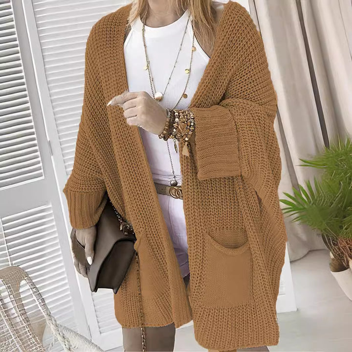 Thick knitted cardigan for women with open pockets and casual fit Lune London