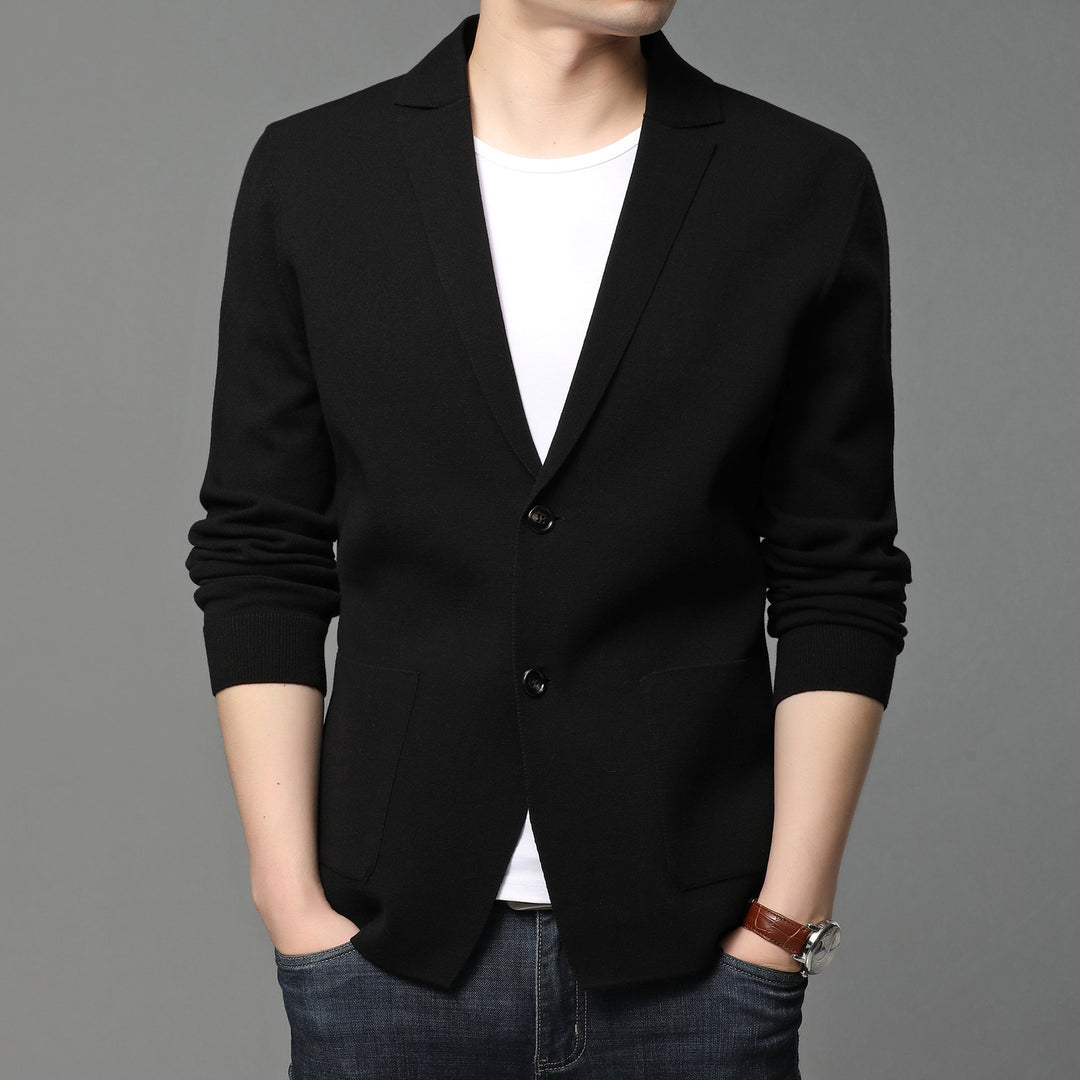 Fashionable knitted men's jacket with elegant buttons and practical pockets Lune London
