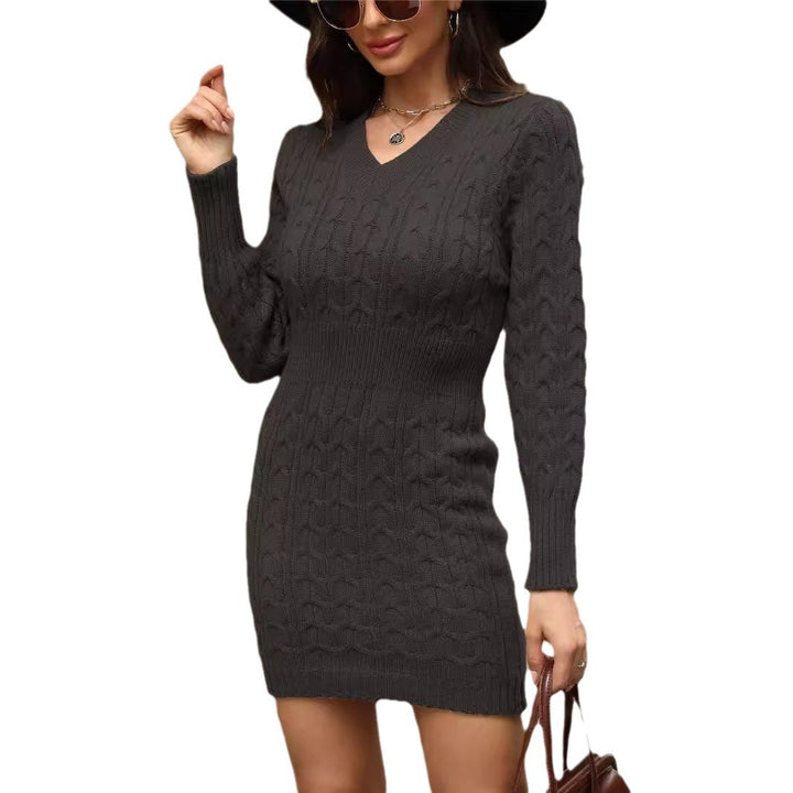 Ladies' knitted dress with V-neck and fitted cut Lune London