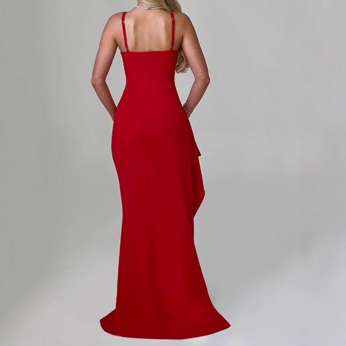 Elegant maxi dresses for women with a side slit and seductive V-neck Lune London