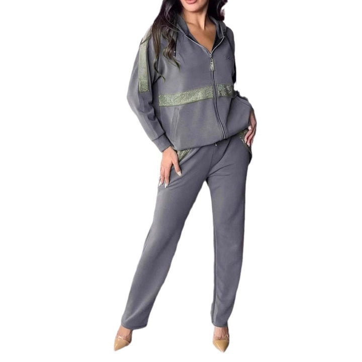 Lune London stylish sportswear set for women