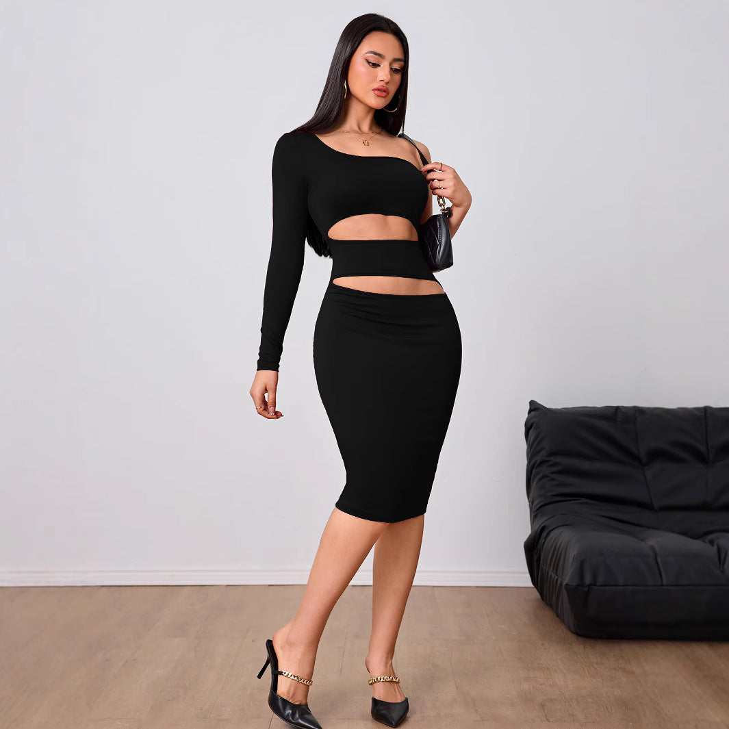Robe midi ajustée pour femmes avec découpe et design asymétrique, à manches longues Chic & Stil