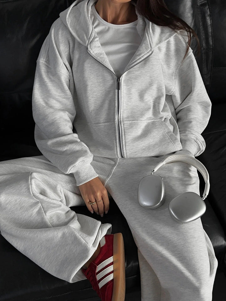 Ladies Comfortable Hooded Jacket and Wide Pants Sporty Relaxation Set Lune London