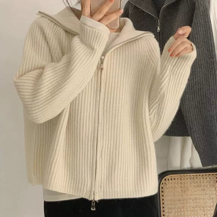 Sporty knitted pullover for ladies with high-quality structure Lune London