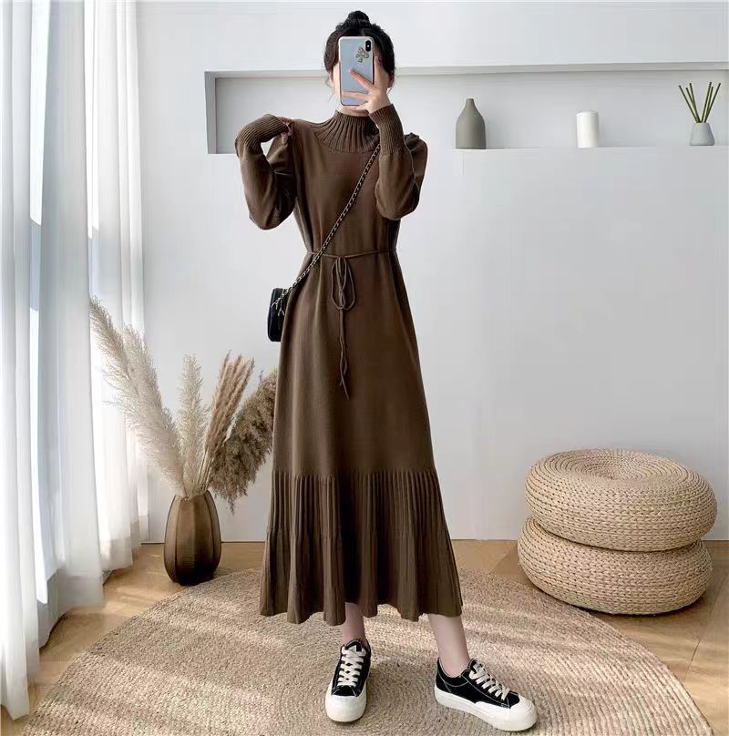 Knit dress for women with ribbed structure and waistband Lune London