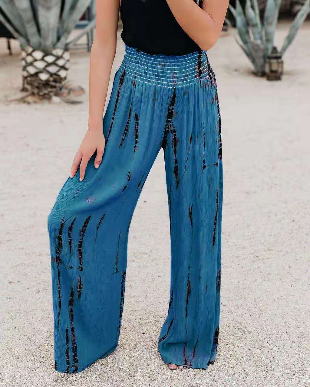Wide Palazzo pants for women with elastic waistband and trendy print Lune London