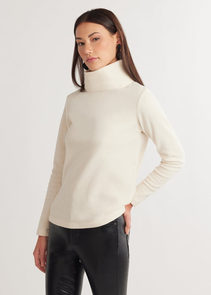 Lune London Elegant Polar Turtleneck Sweater for Women