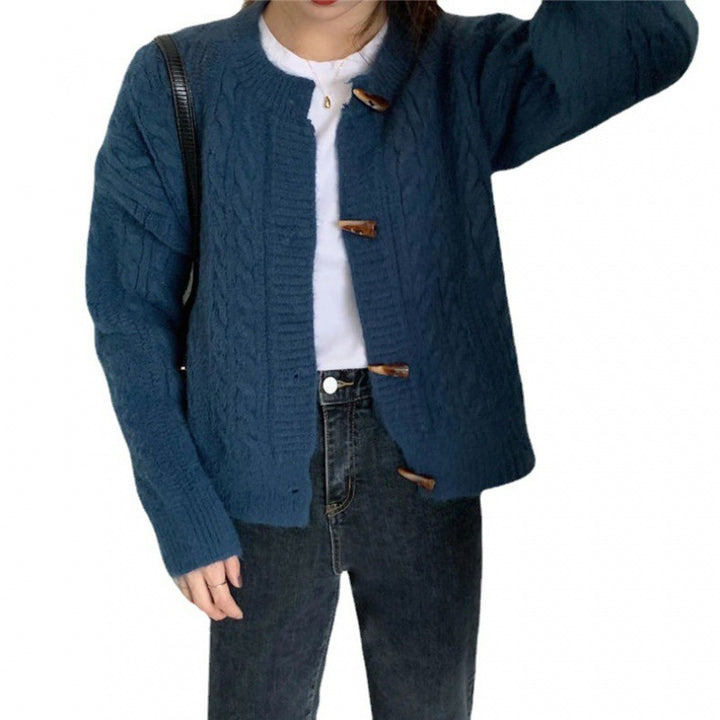 Cardigan pour femmes avec motif en maille torsadée et détails de boutons élégants Chic & Stil