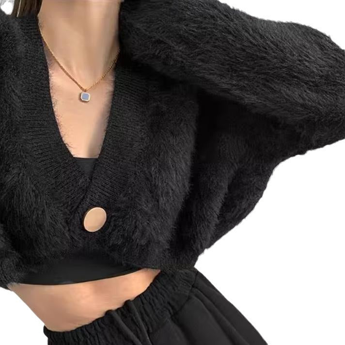 Cropped knitted jacket for women with voluminous sleeves and button detail Lune London