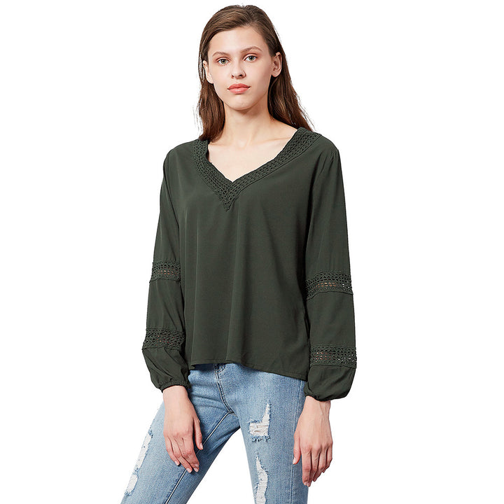 Light blouse for women with V-neck and lace Lune London