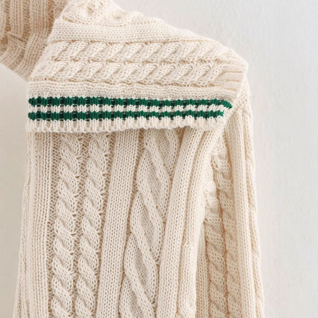 Pull en tricot pour femmes avec col montant classique et motif en câble intemporel Chic & Stil