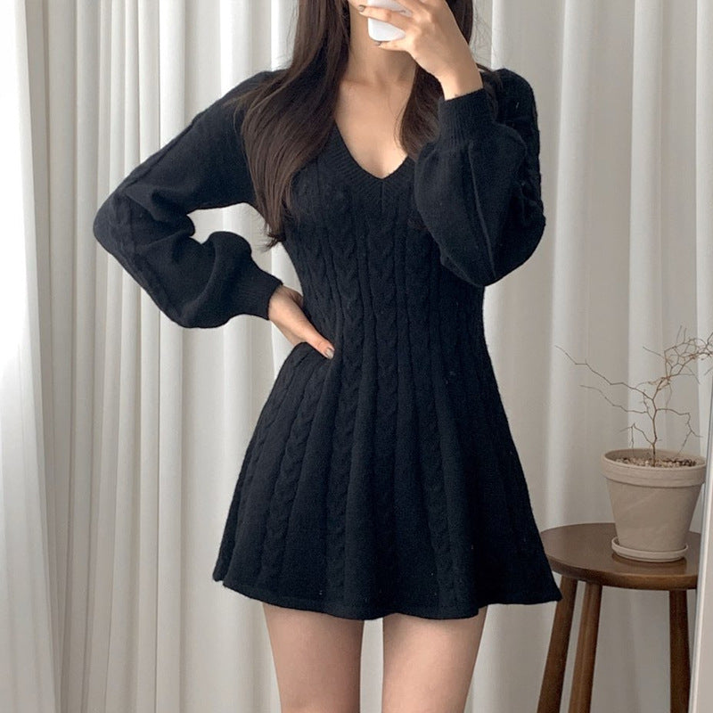 Robe tricotée pour femmes avec décolleté en V et motif en relief Chic & Stil