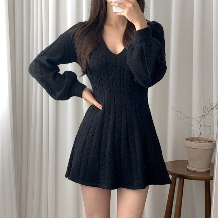 Robe tricotée pour femmes avec décolleté en V et motif en relief Chic & Stil
