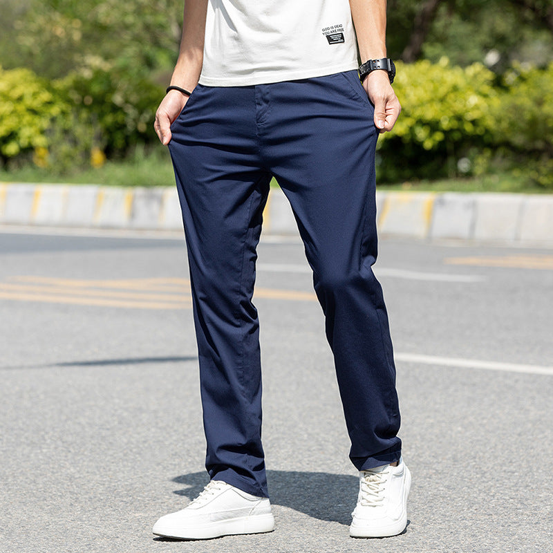 Light leisure pants for men with a practical cut and comfortable fit Lune London