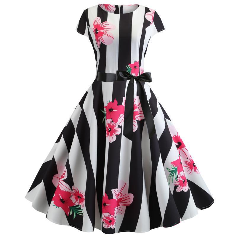 Robe Swing Vintage pour Femme avec Motifs Floraux et Design Ajusté Chic & Stil