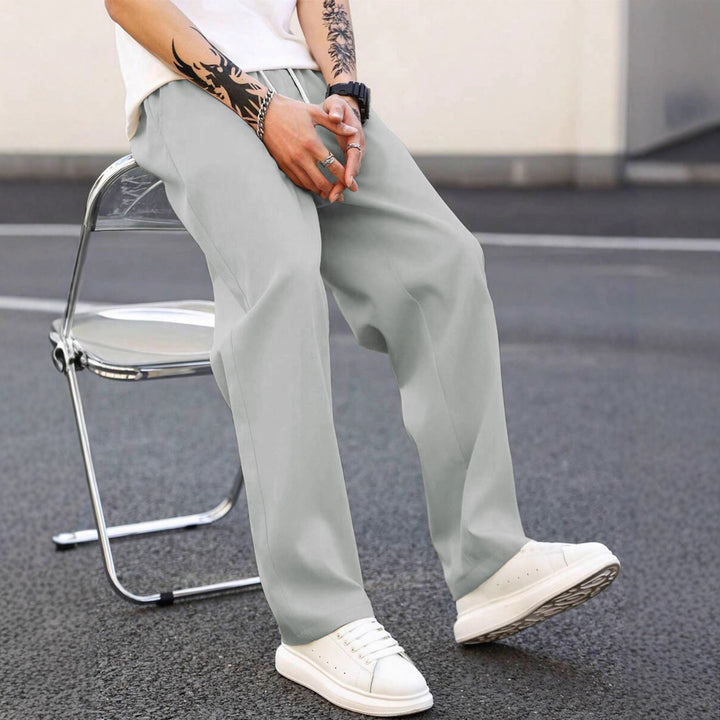 Men's Fashionable Leisure Pants with A Loose Fit and Elastic Waistband Lune London