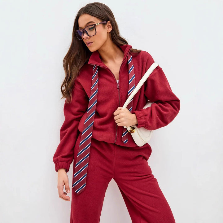 Sporty fleece jogging set for ladies with high collar and zip Lune London