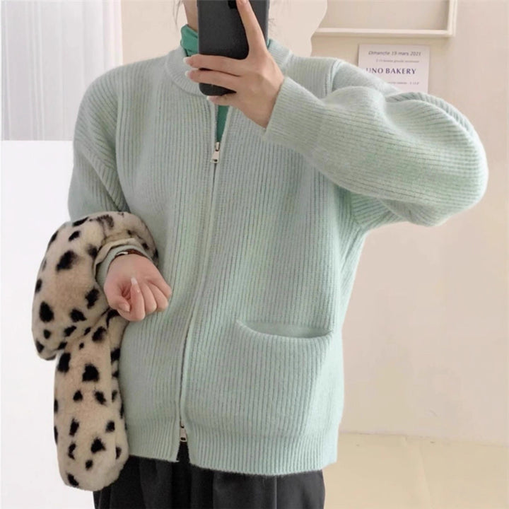Cardigan en tricot confortable pour femmes avec col haut Chic & Stil