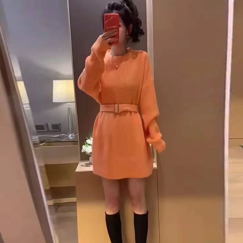 Pull en maille à la mode pour femmes avec ceinture Chic & Stil