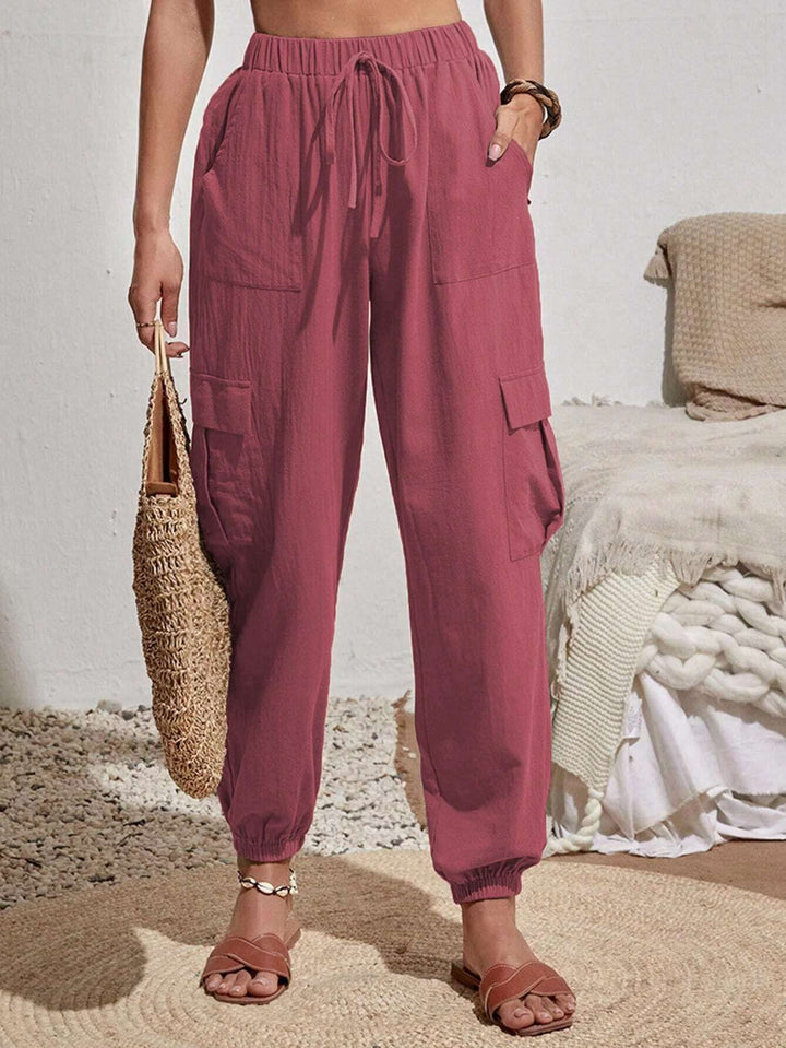Casual cargo pants for women with elastic waist and practical pockets Lune London