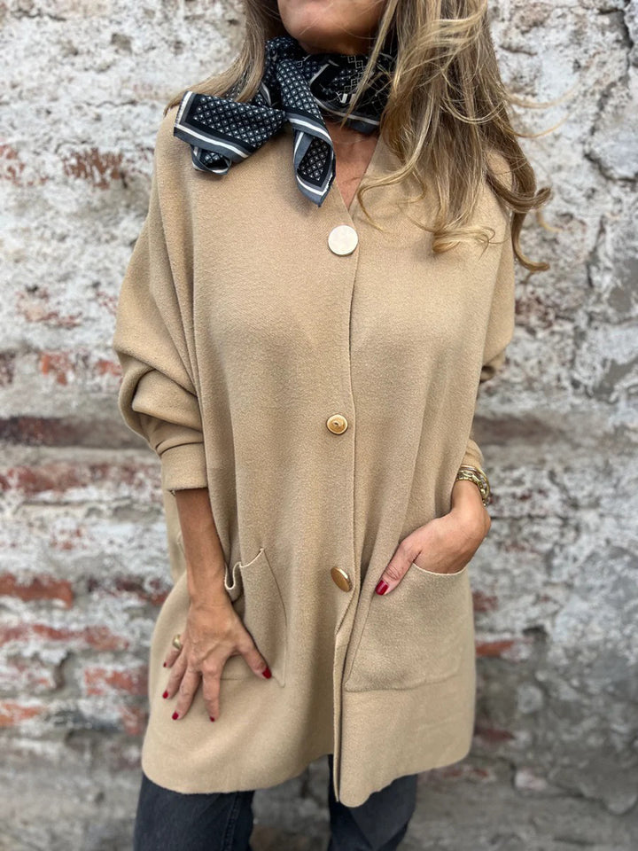 Ladies Fashionable Cardigan with Practical Pockets and Button Closure Lune London