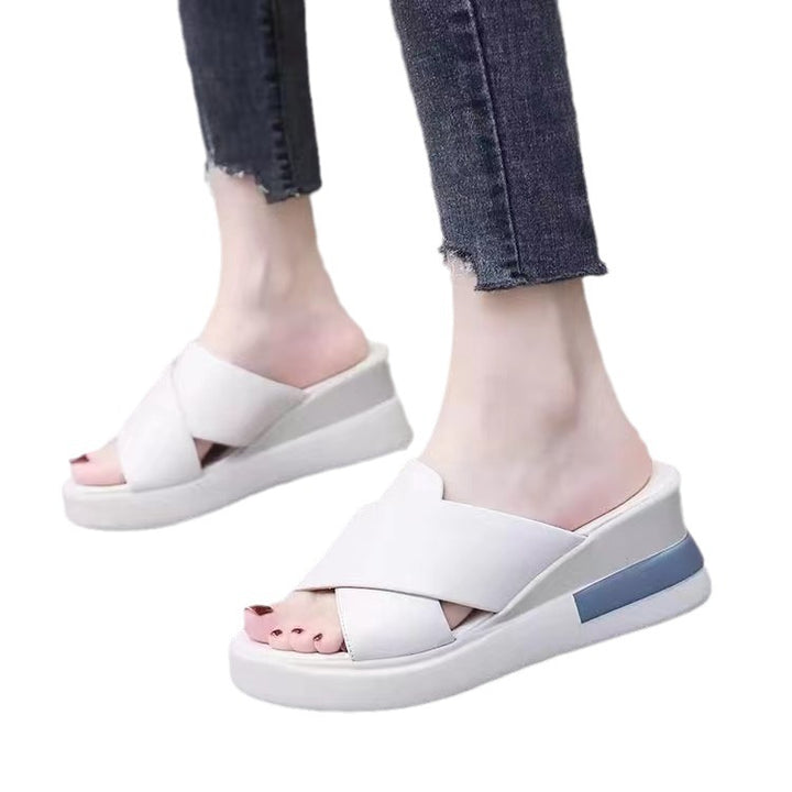 Wedge sandals for women with a trendy cross design and a non-slip sole Lune London