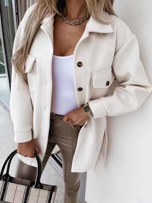 Veste de mode pour femmes avec poches pratiques et coupe décontractée Chic & Stil