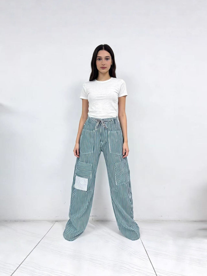 Women's wide cargo pants with practical pockets and unique design Lune London
