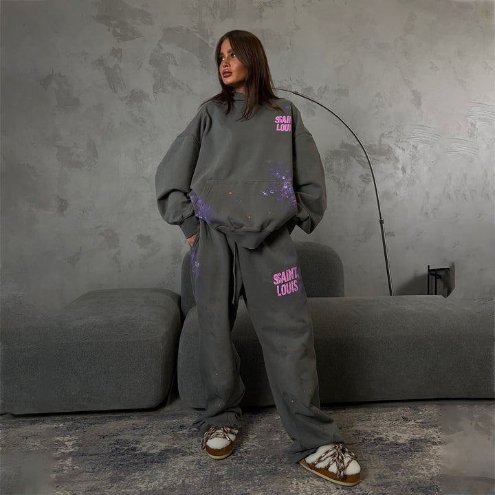 Casual set for women, oversized, with a loose hoodie and comfortable jogging pants Lune London