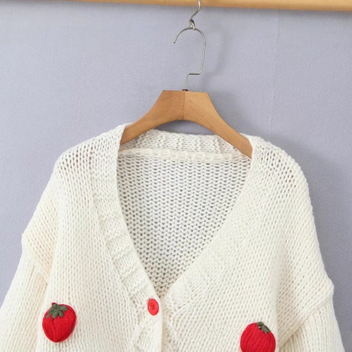 Cardigan femme avec motif fraise Chic & Stil