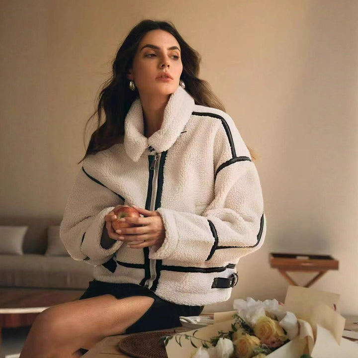 Faux fur jacket for women with high collar and elegant details Lune London