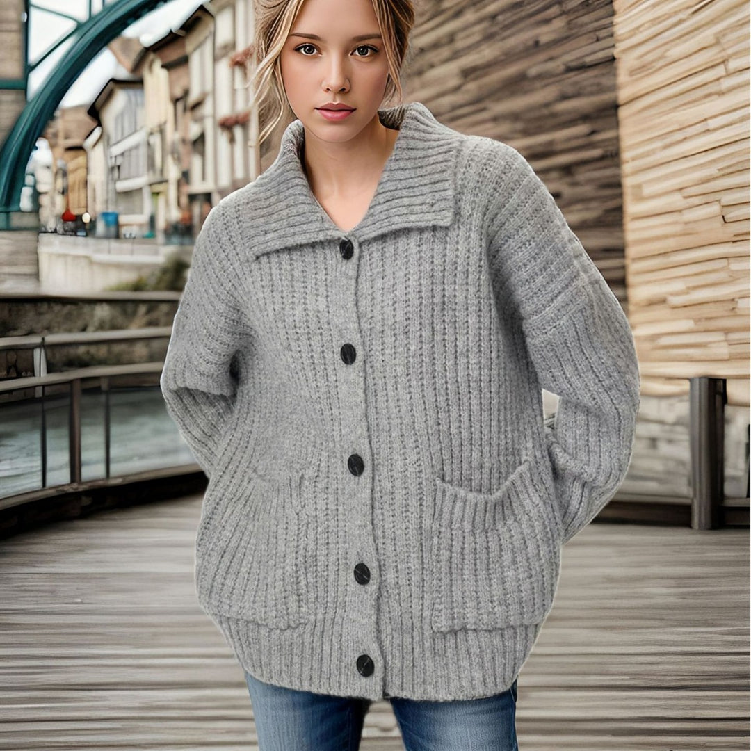 Lady cardigan with high collar and button closure Lune London