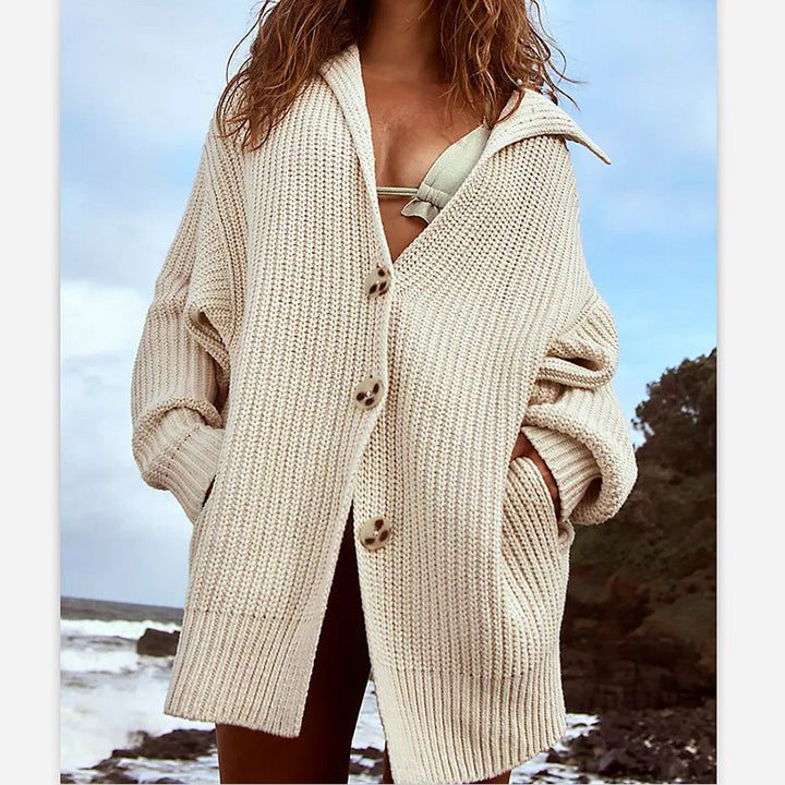 Knitted hooded jacket for women with thick texture Lune London