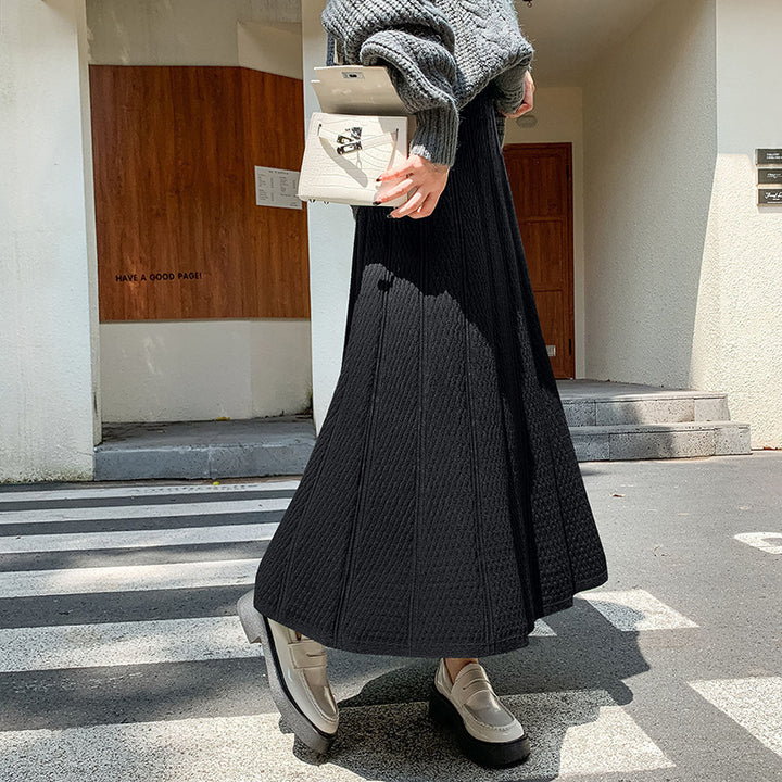 Midi skirt for women with textured design and elastic waistband Lune London