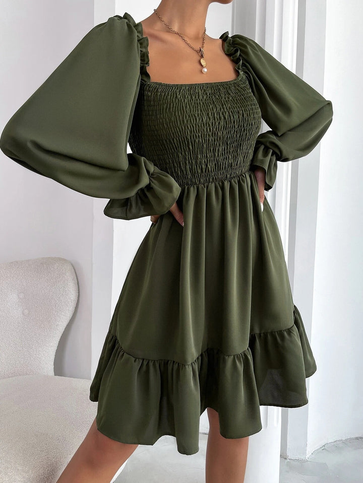 Puff sleeve dress for women with lace details and elastic top Lune London